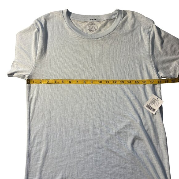 Urban Outfitters Light Blue Short Sleeve Crewneck T-Shirt S-P Made In Indonesia - Picture 5 of 10